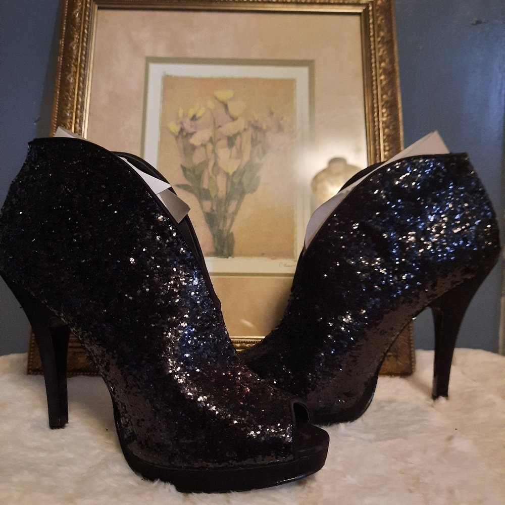 Women's shoes